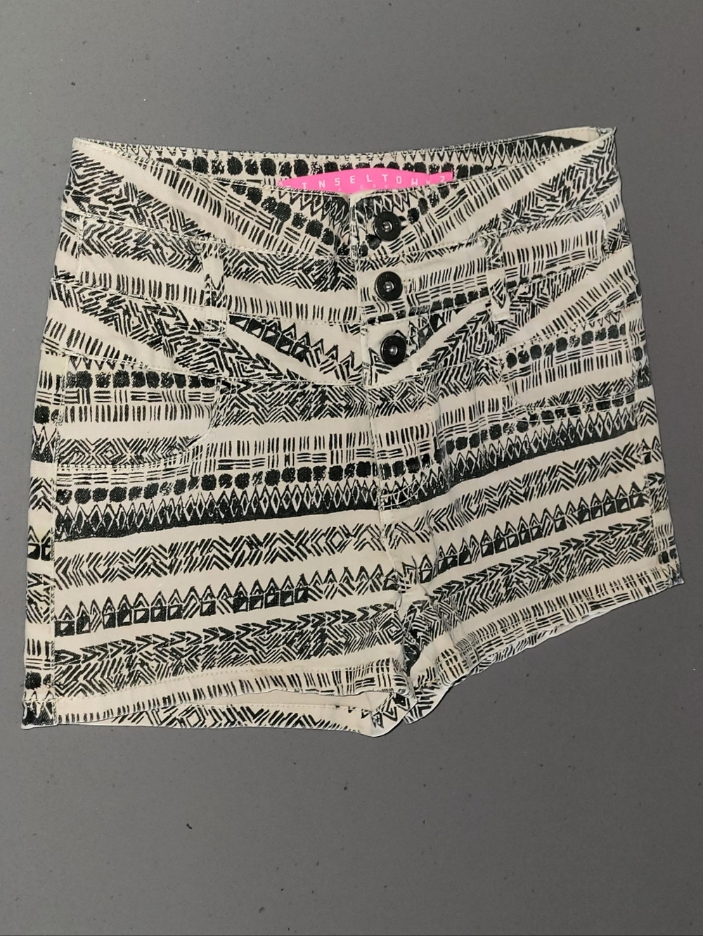 Tinseltown High-Waist Shorts Size 2 Neutral & Black